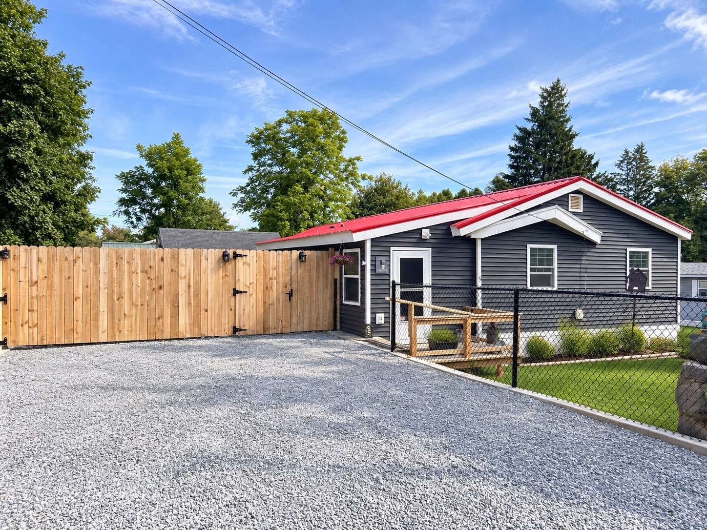 9 Gertrude Avenue