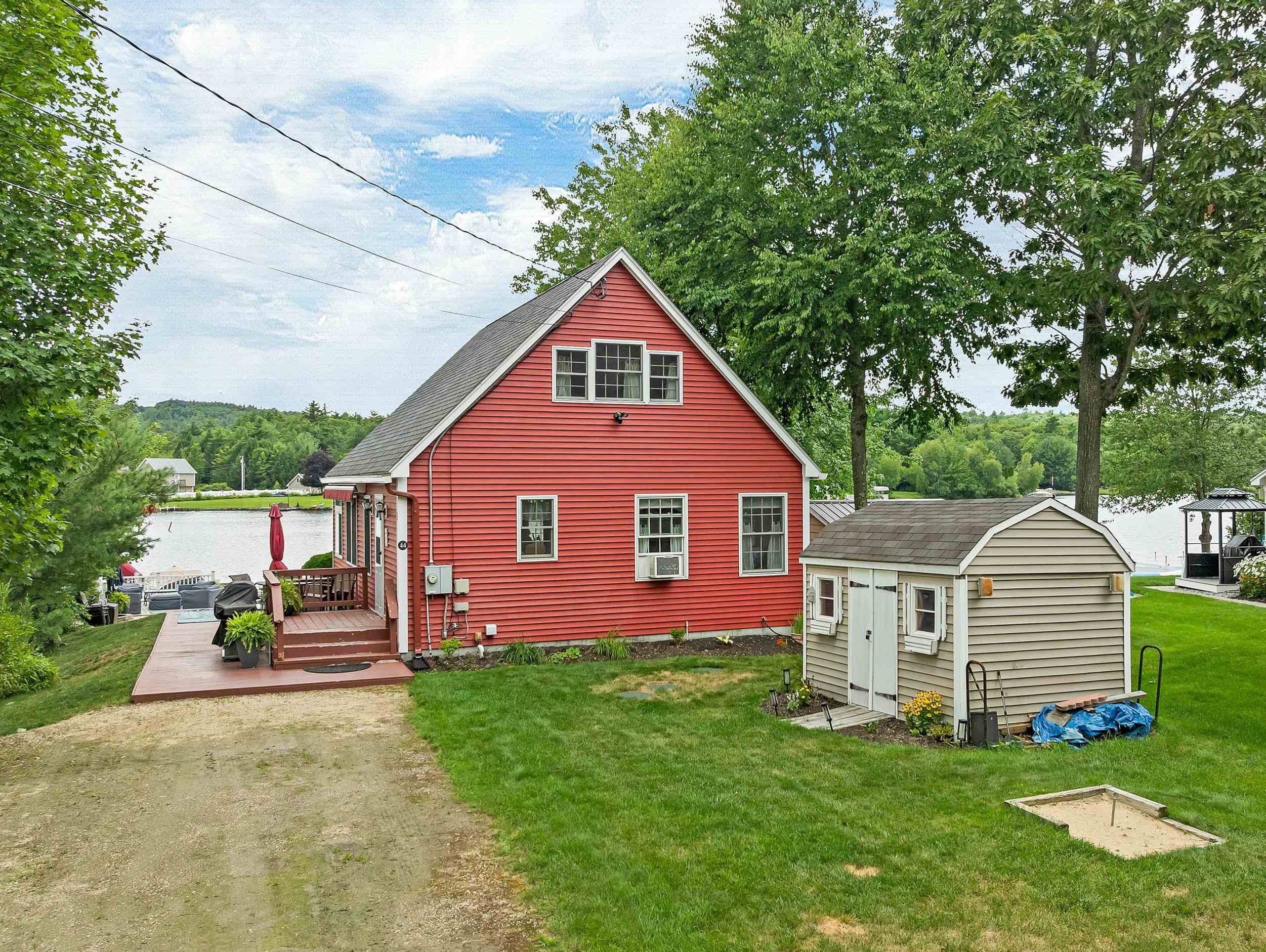 44 Lake Road