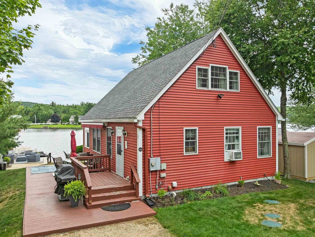 Photo of 44 Lake Road, Epsom, NH 03234 (MLS # 5102672)