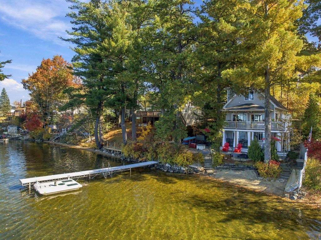 Photo of 21 Bailey Shore Road, Hampstead, NH 03841 (MLS # 5115398)