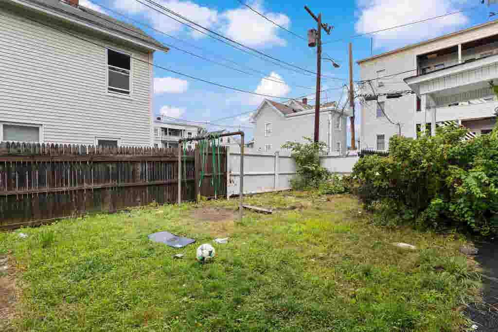 Photo of 314 Merrimack Street, Manchester, NH 03103 (MLS # 5103655)