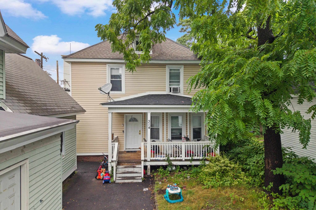 Photo of 314 Merrimack Street, Manchester, NH 03103 (MLS # 5103655)