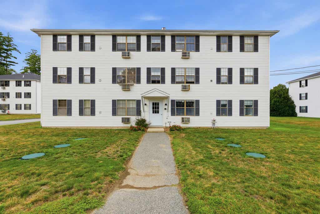 Photo of 48 Westville Road #2-3, Plaistow, NH 03865 (MLS # 5103052)