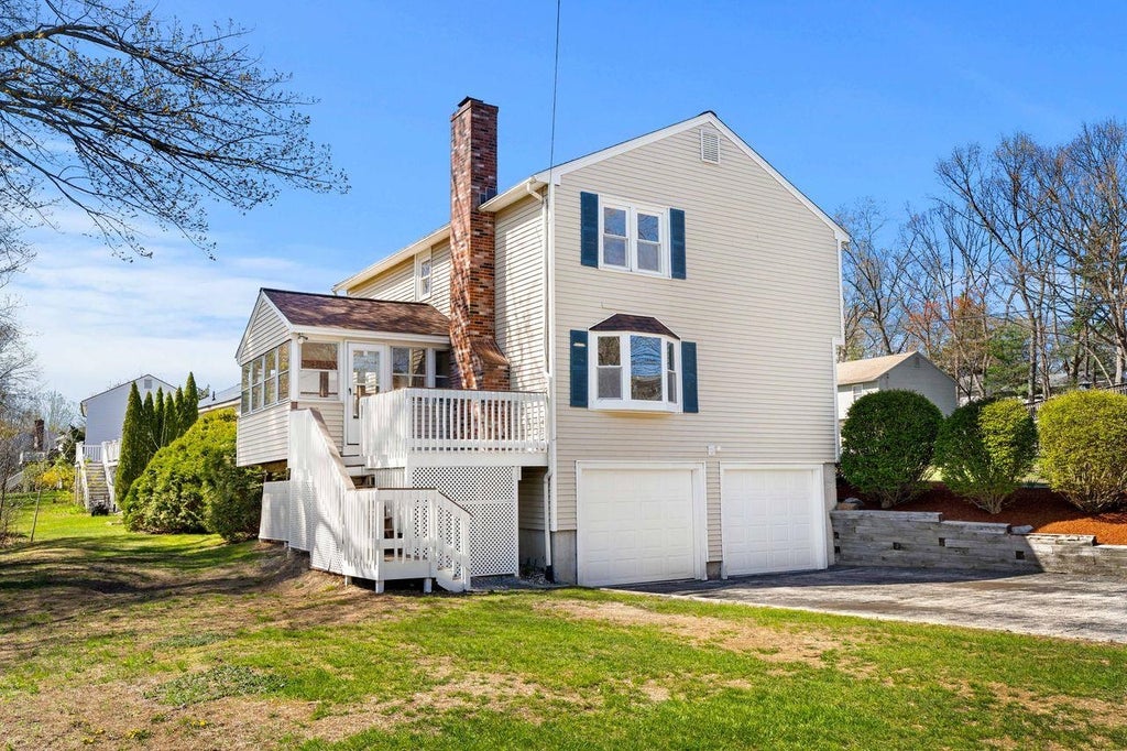 Photo of 51 Macdonald Drive, Nashua, NH 03062 (MLS # 5085815)