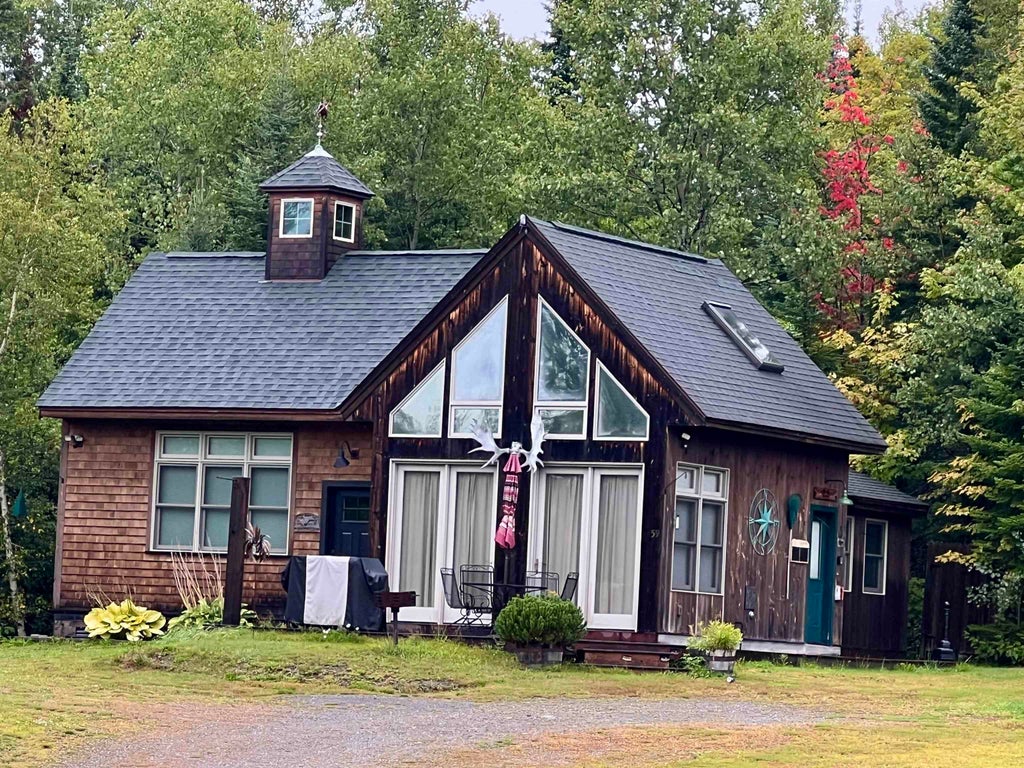 Photo of 59 Kingfield Road, Pittsburg, NH 03592 (MLS # 5108229)