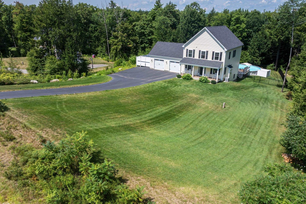 Photo of 106 Maple Ridge Road, Nottingham, NH 03290 (MLS # 5103247)
