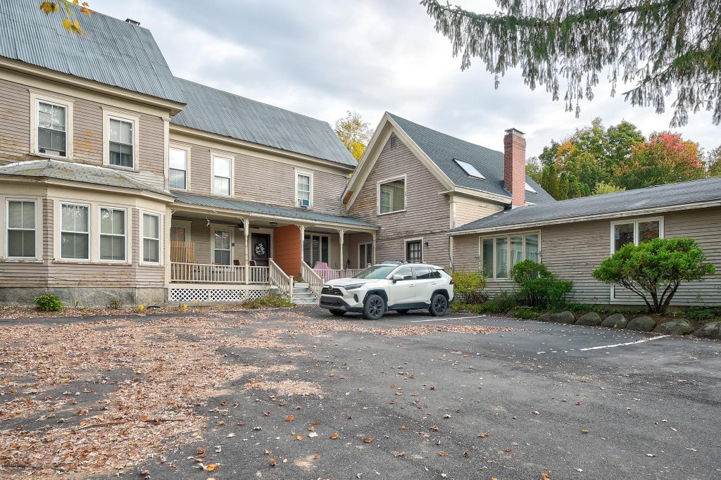 Photo of 8 Chase Avenue #3, Conway, NH 03818 (MLS # 5113237)