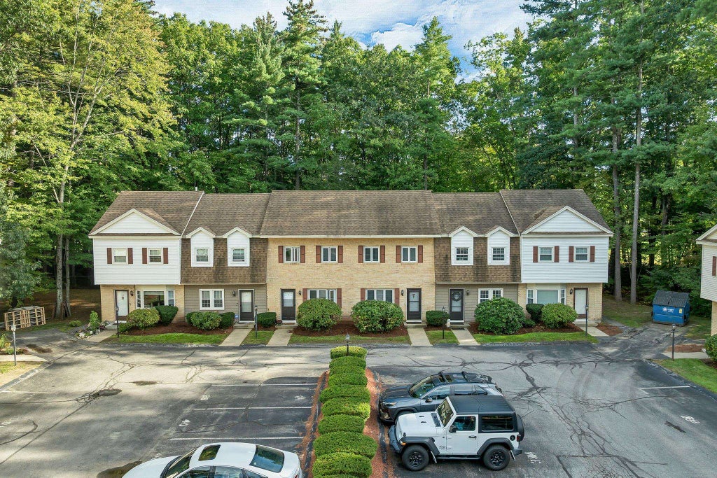 Photo of 32 Golfview Drive, Manchester, NH 03102 (MLS # 5111759)