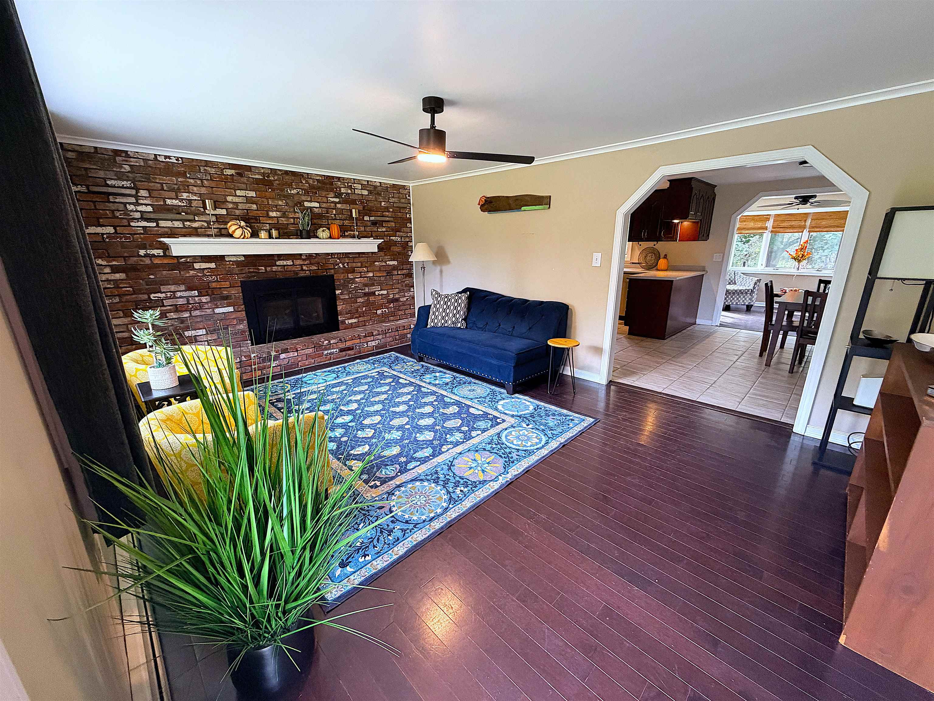 1 Hickory Lane