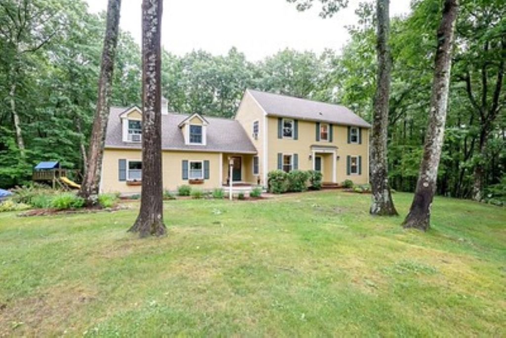 Photo of 45 Blossom Road, Windham, NH 03087 (MLS # 5093037)