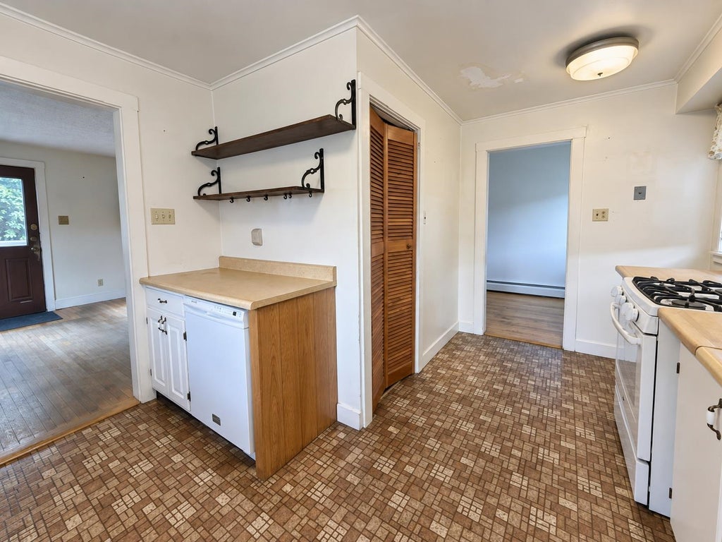 Photo of 608 Main Street, Gorham, NH 03581 (MLS # 5109366)