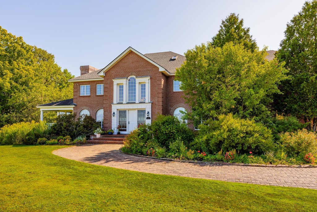 Photo of 10 Morgan Road, Hanover, NH 03755 (MLS # 5085263)