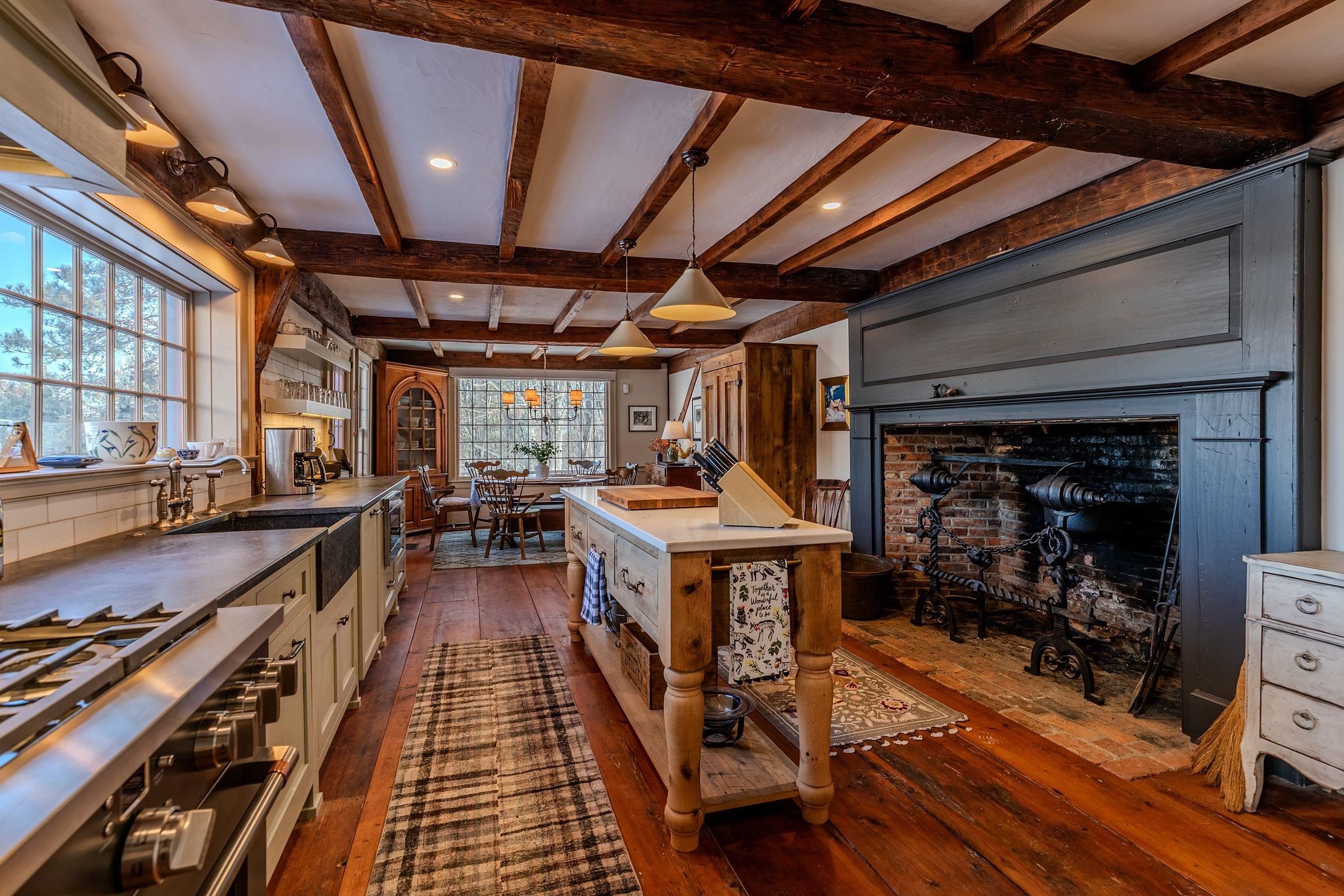 1726 Skitchewaug Trail