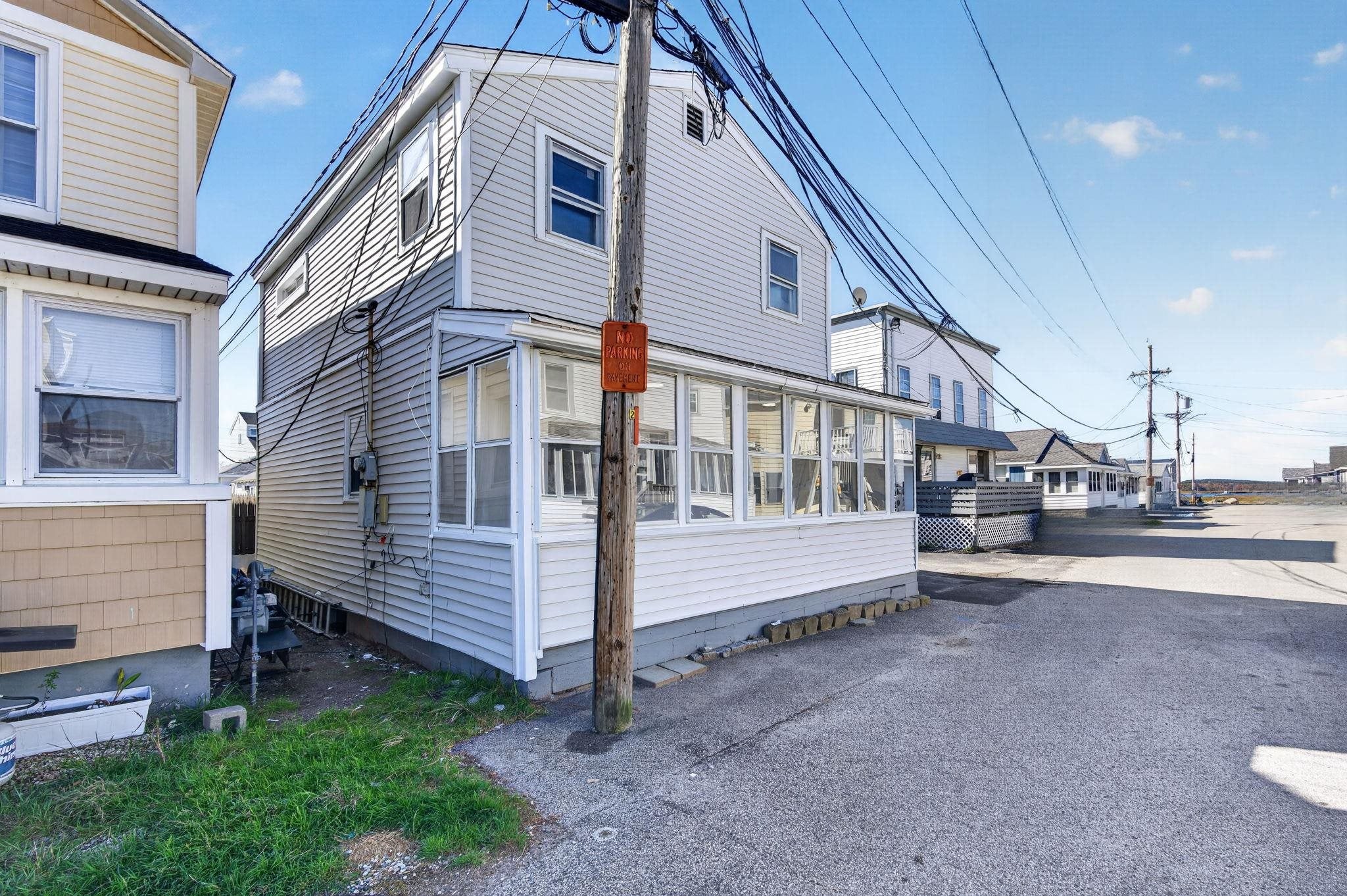 9 Perkins Avenue