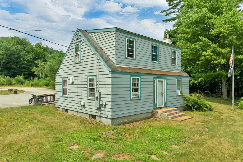 Photo of 263 Highland Street, Plymouth, NH 03264 (MLS # 5102731)