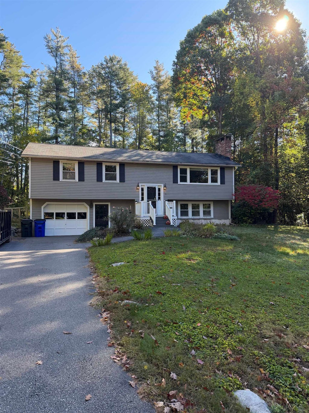 Photo of 48 Suimmer Street, Goffstown, NH 03045 (MLS # 5114316)