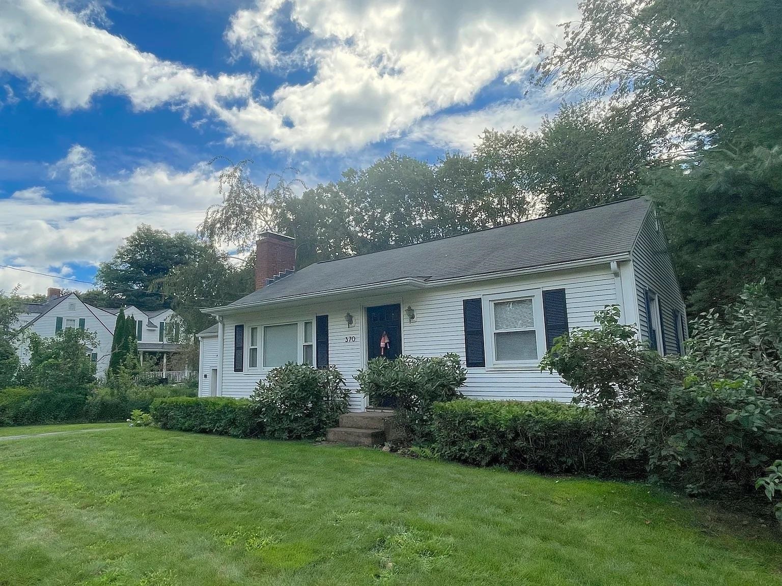 370 Wallis Road