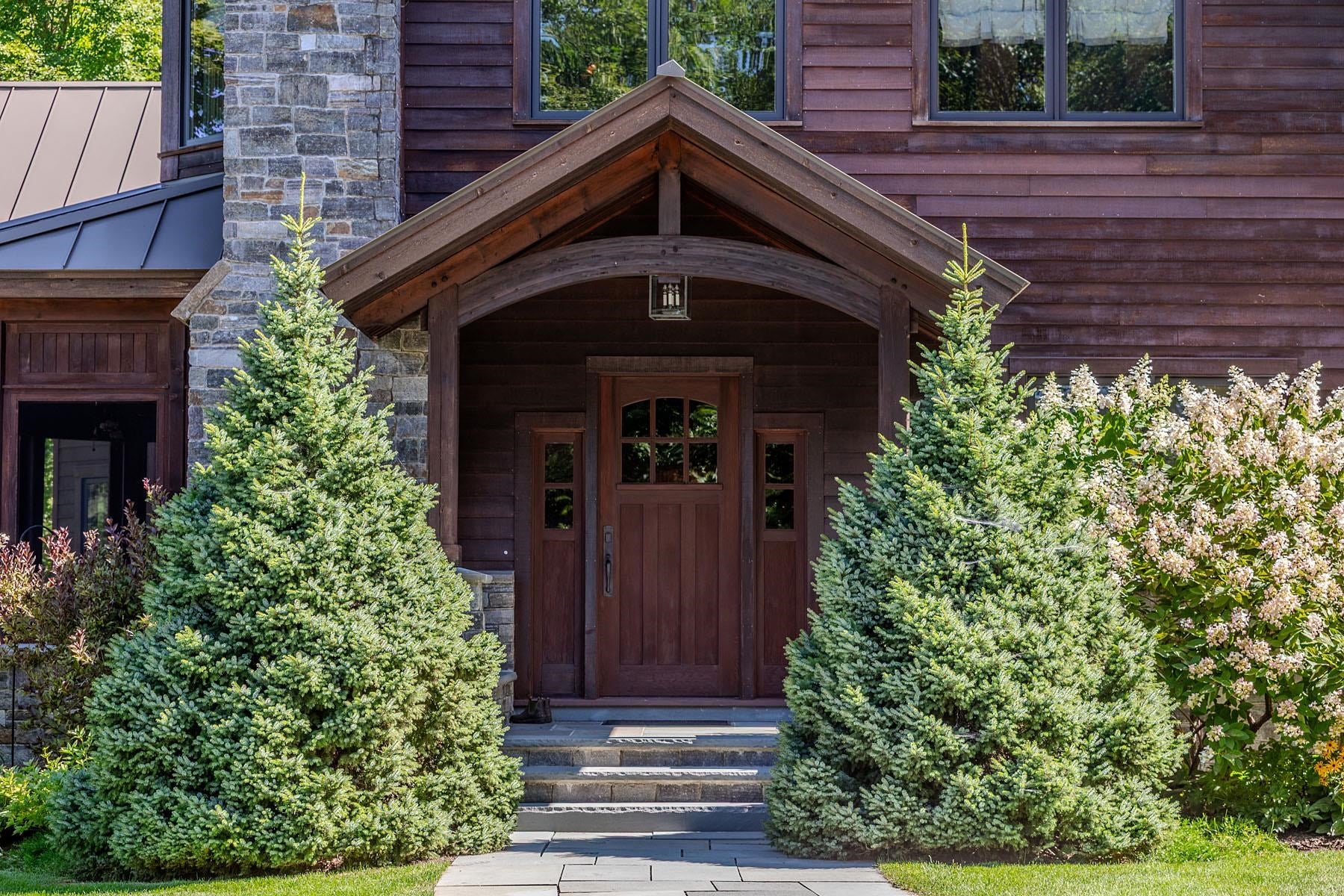 2072 Saw Mill Hill Road