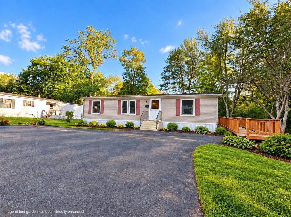 Photo of 18 Ruby Drive, Barrington, NH 03825 (MLS # 5110548)