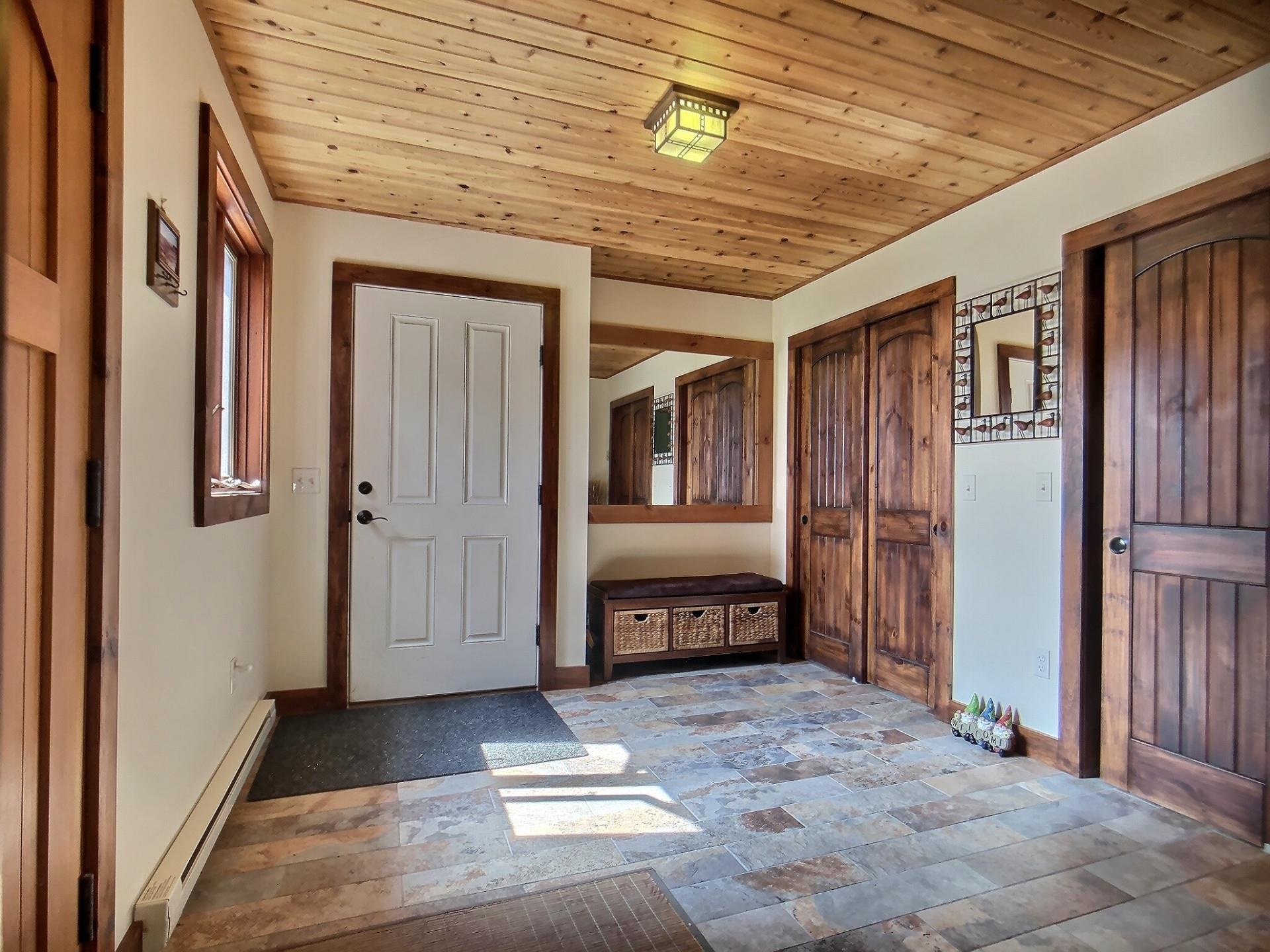 1099 E Shore Road - Photo 4
