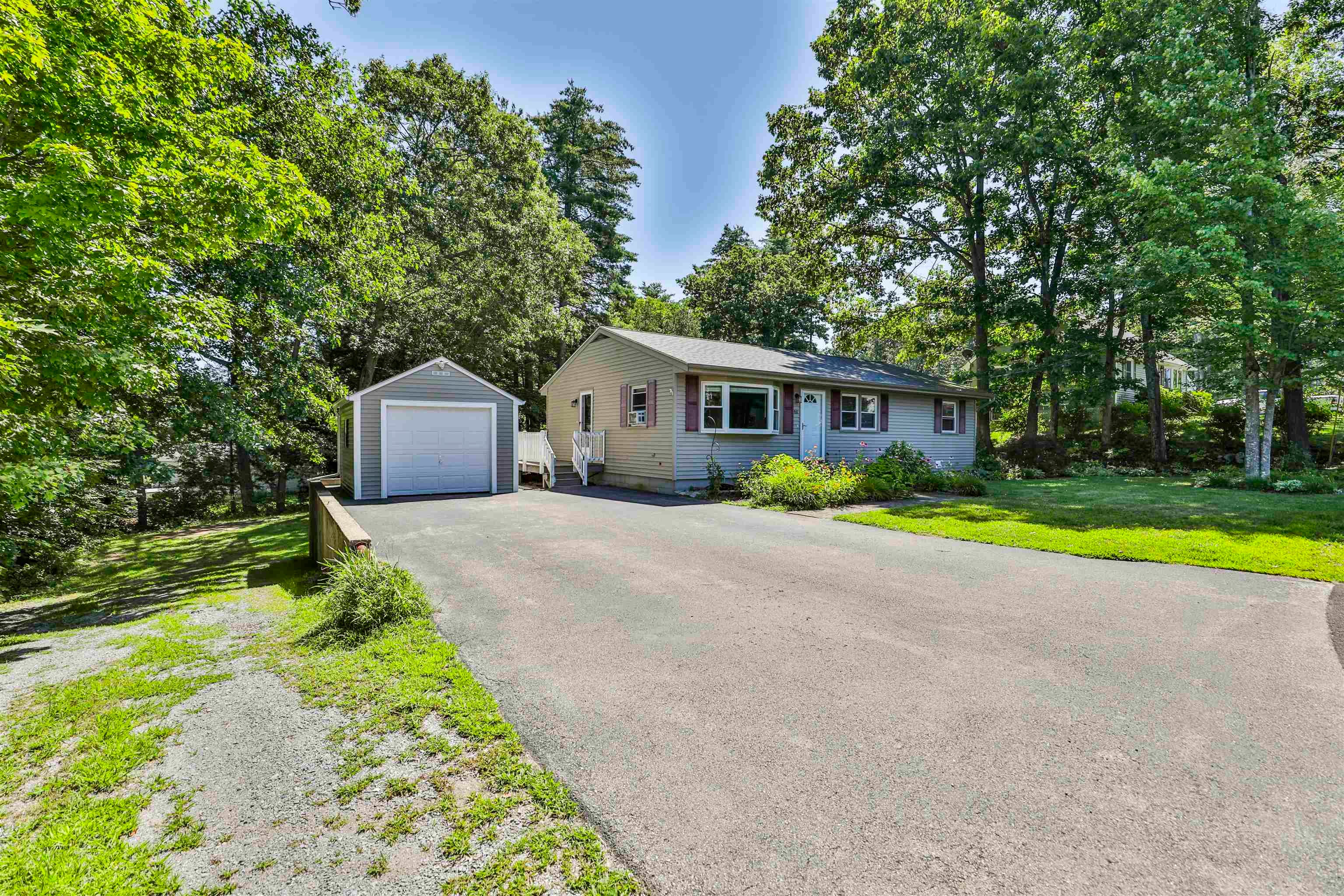 61 Knollcrest Road