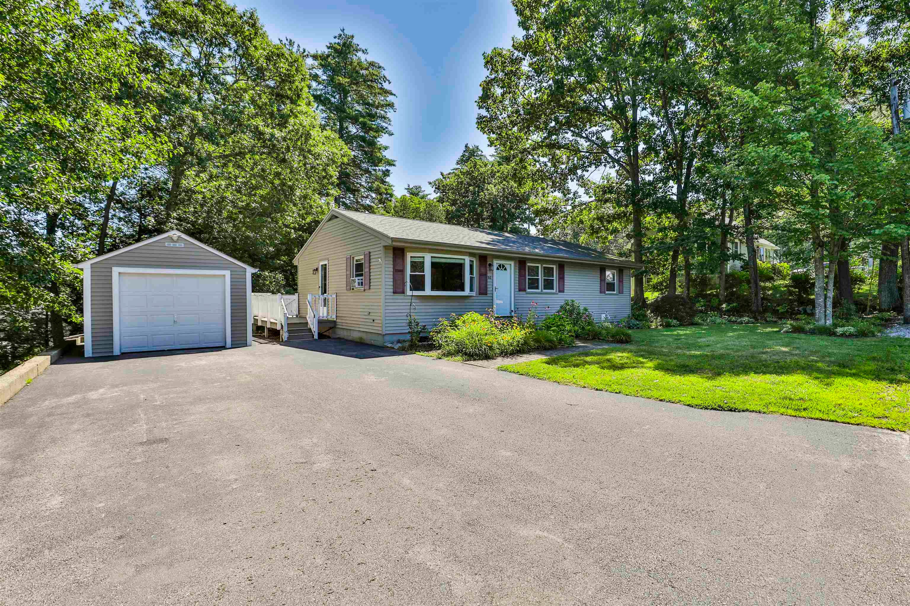 61 Knollcrest Road