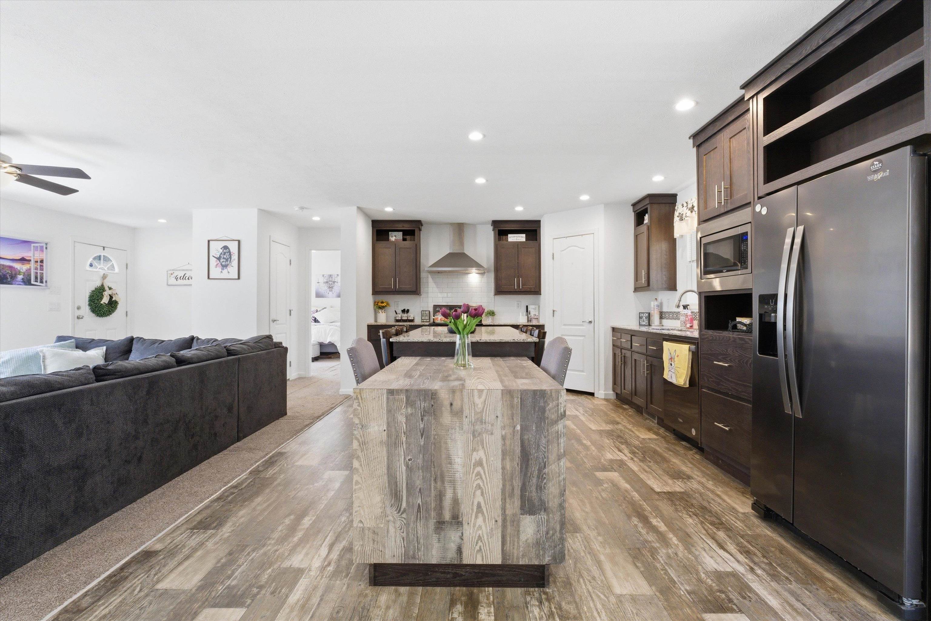 369 Kings Highway