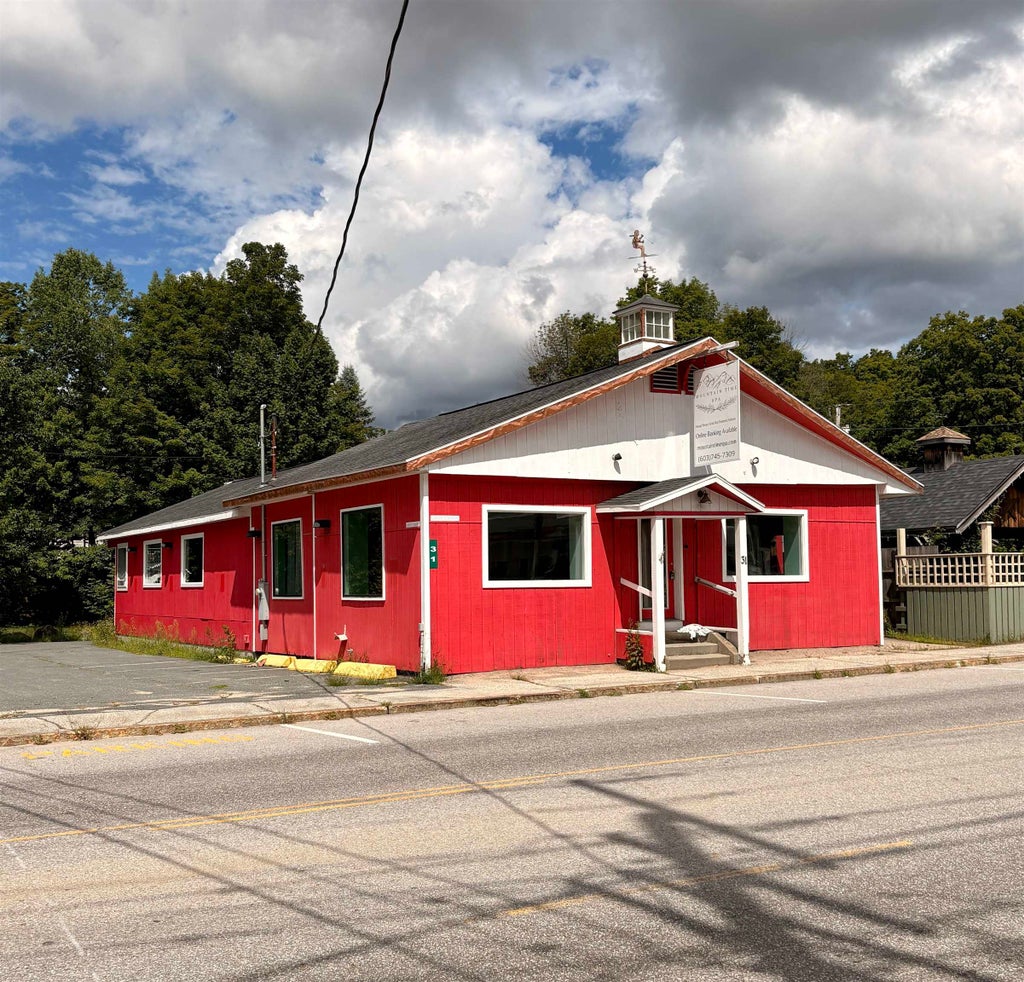 Photo of 31 Main Street, Lincoln, NH 03285 (MLS # 5108956)