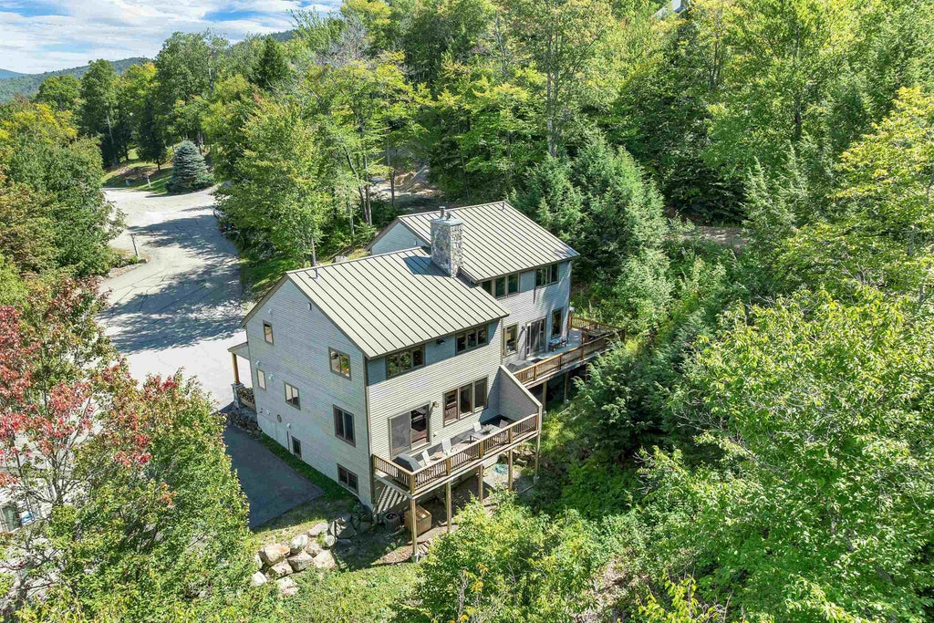 Photo of 31 Ammonoosuc Drive, Bartlett, NH 03812 (MLS # 5109042)