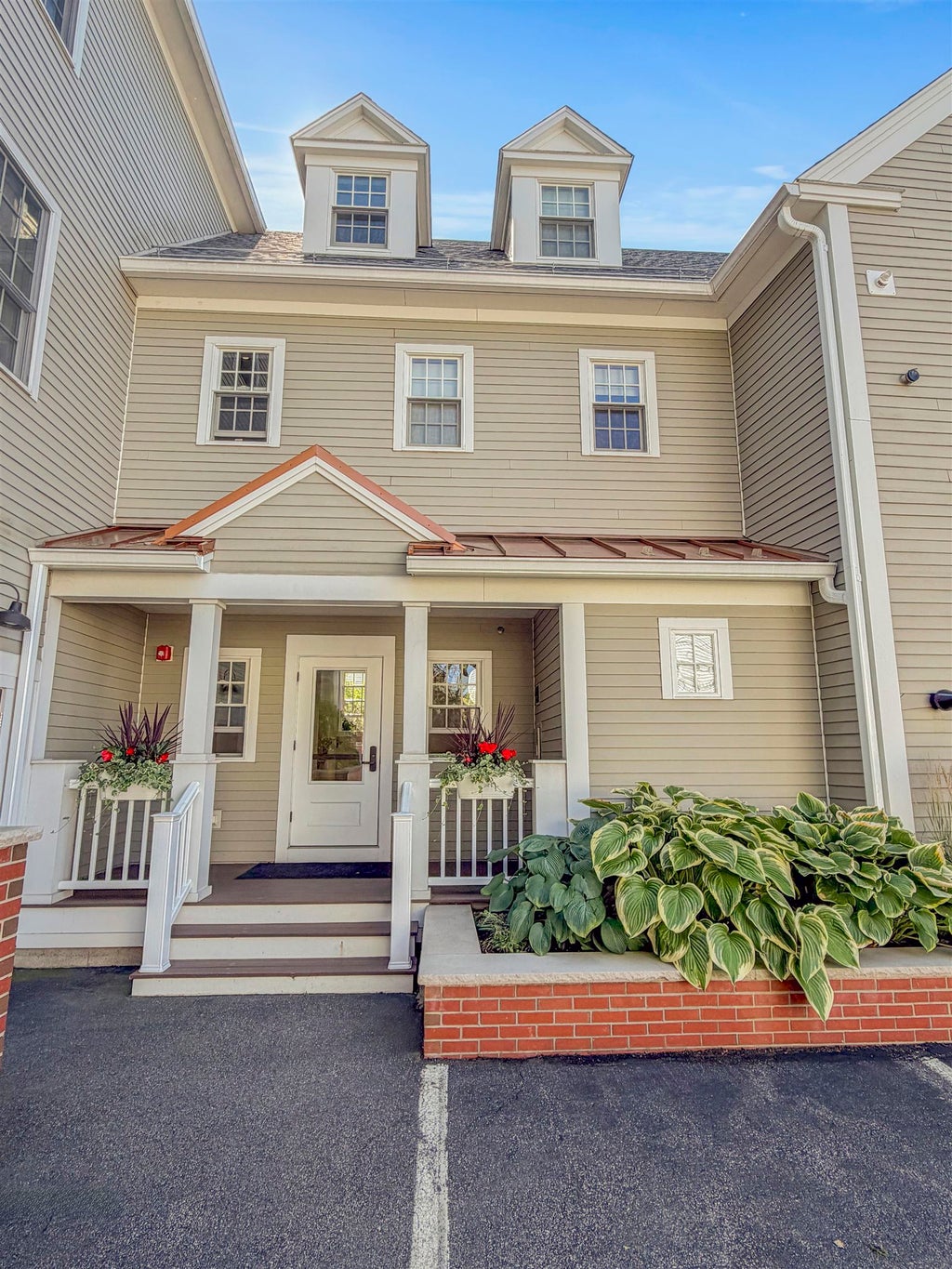 Photo of 198 Islington Street #2, Portsmouth, NH 03801 (MLS # 5108037)