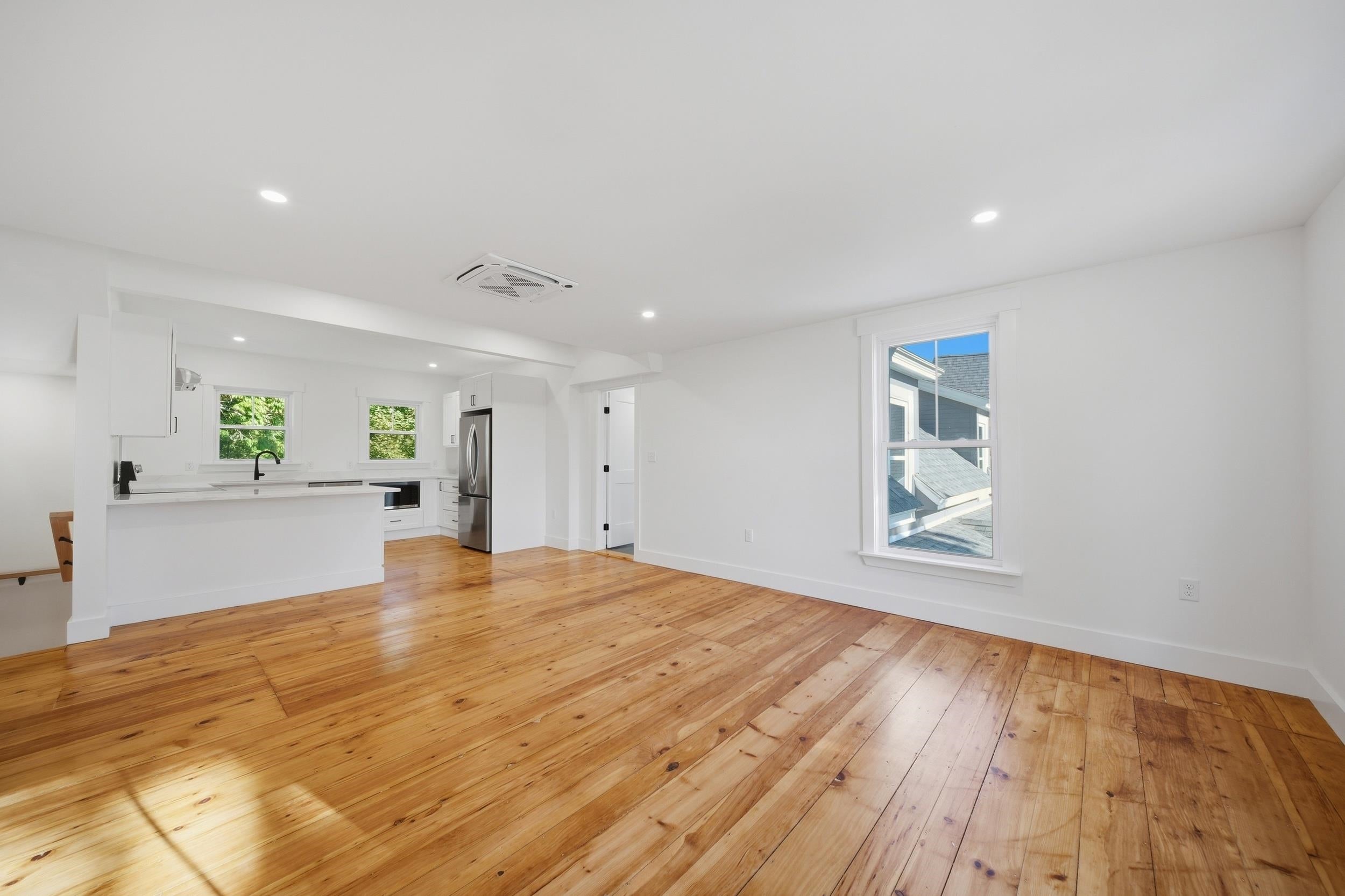 8 Depot Street 3