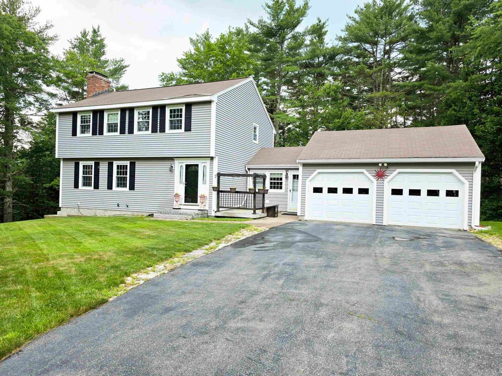 Photo of 9 Trowbridge Drive, Merrimack, NH 03054 (MLS # 5091413)