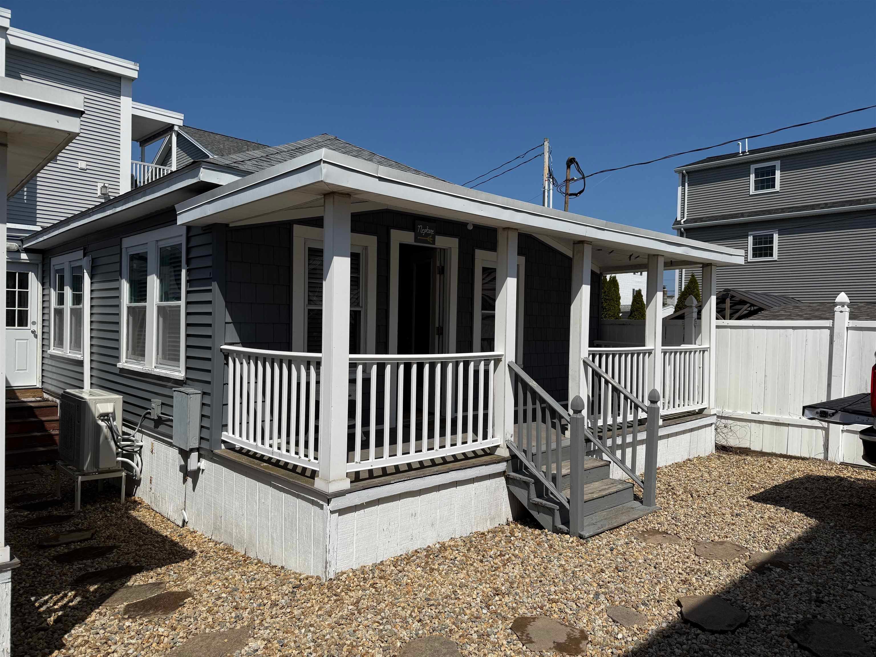 7 Dover Avenue