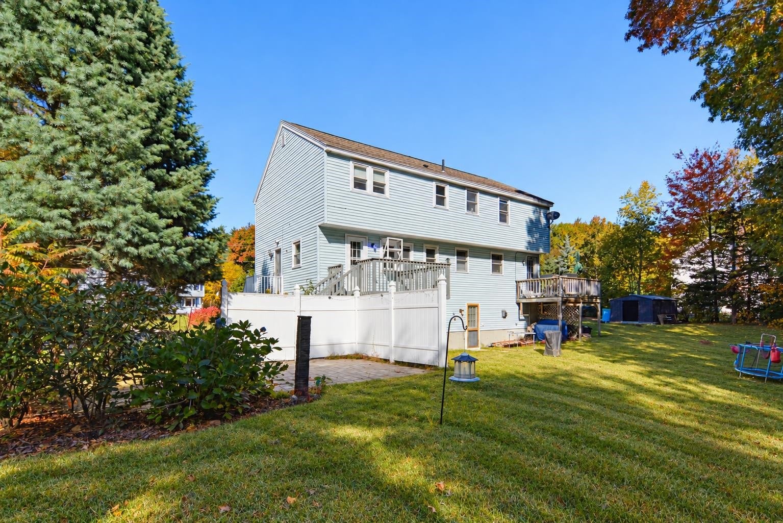1R Maurice Road
