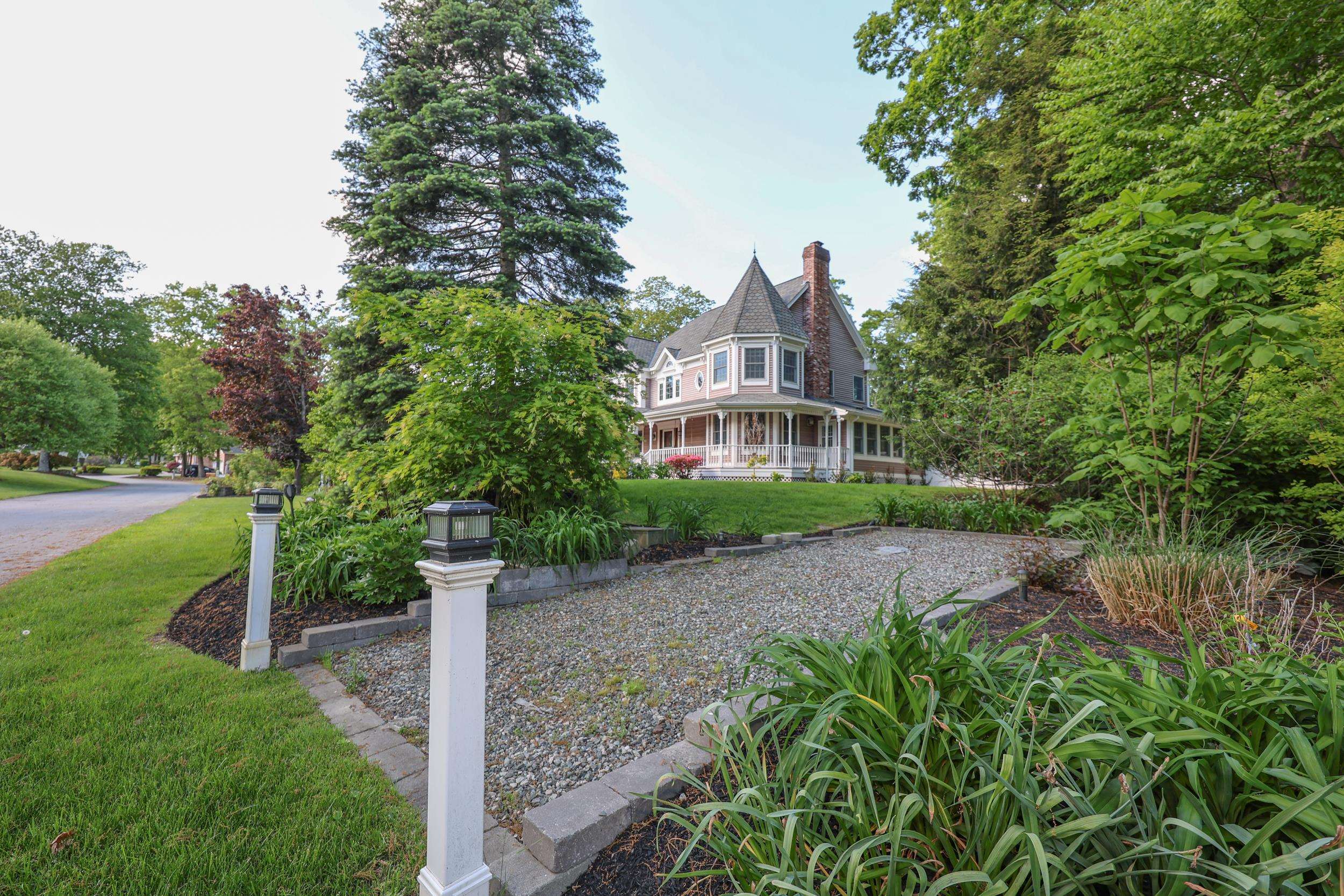 9 Olde Village Road