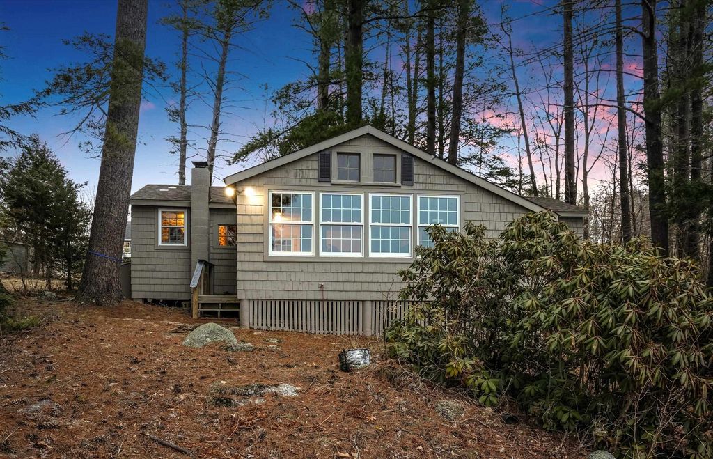 Photo of 26 Pine Rock Road, Hillsborough, NH 03244 (MLS # 5089255)