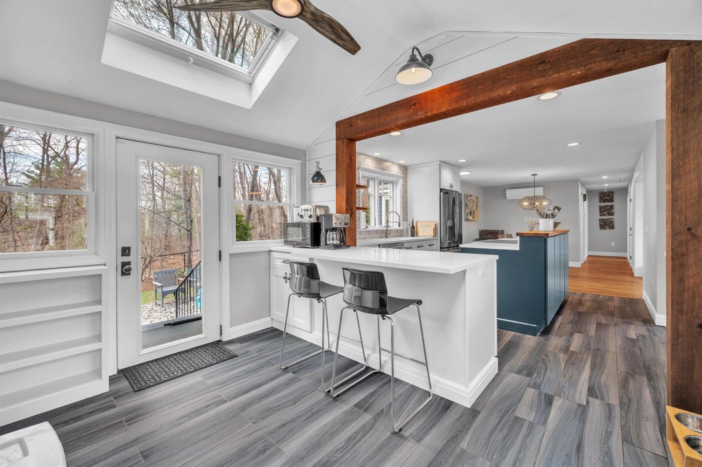 Photo of 5 Meadow Lane, Exeter, NH 03833 (MLS # 5109047)