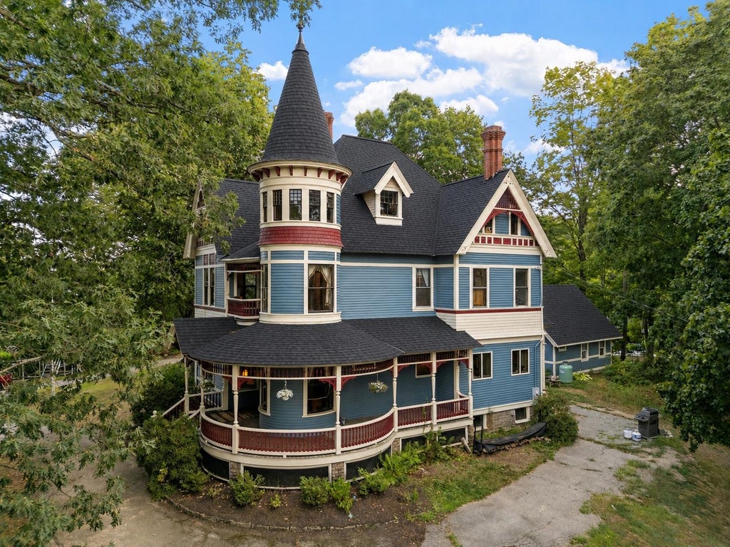 Photo of 68 Center Street, Wolfeboro, NH 03894 (MLS # 5081887)