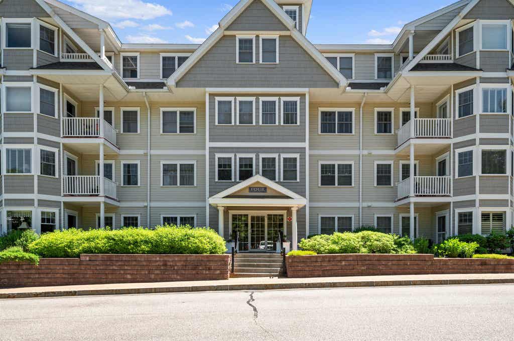 Photo of 4 Sterling Hill Lane #417, Exeter, NH 03833 (MLS # 5094994)