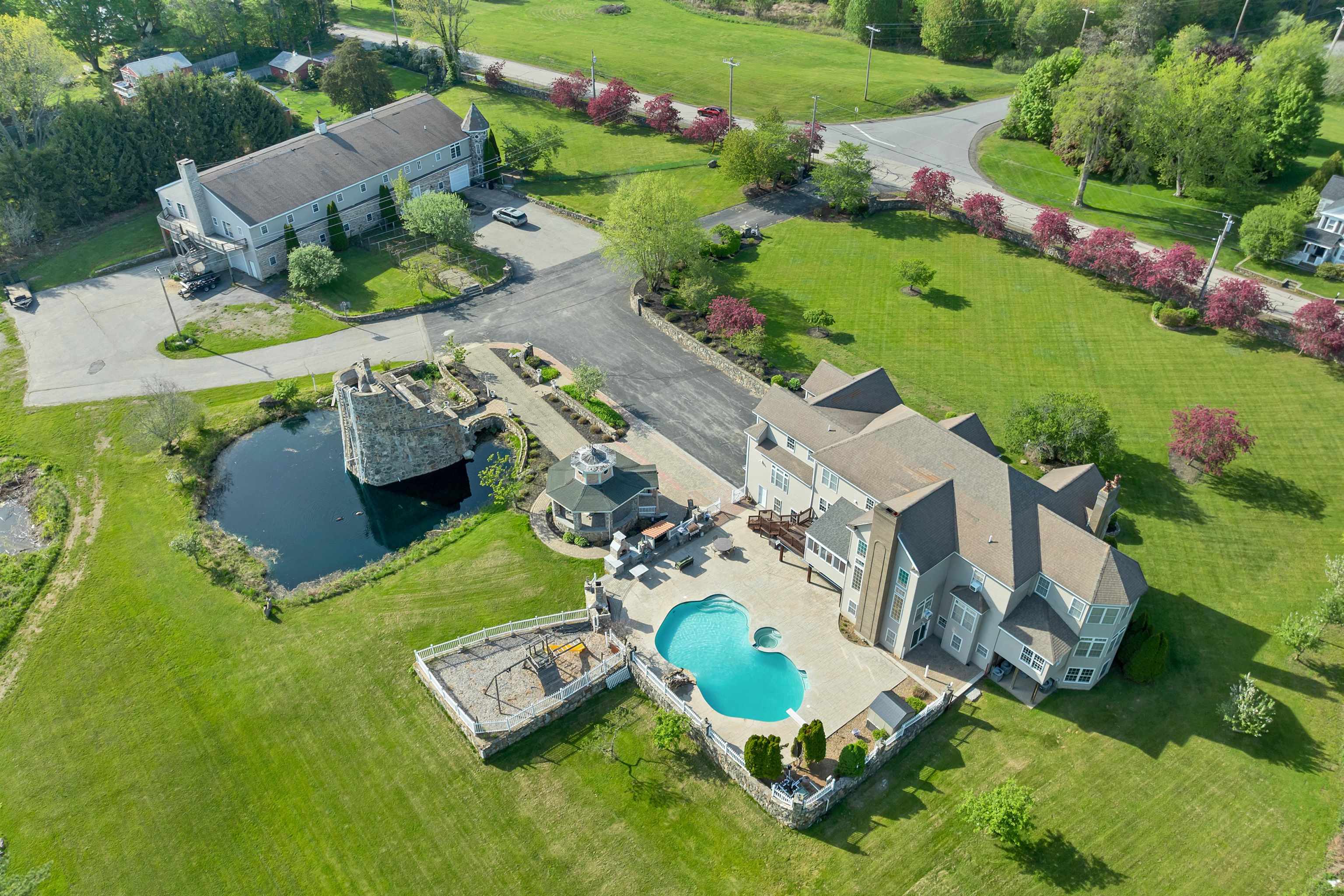 60 Brown Road