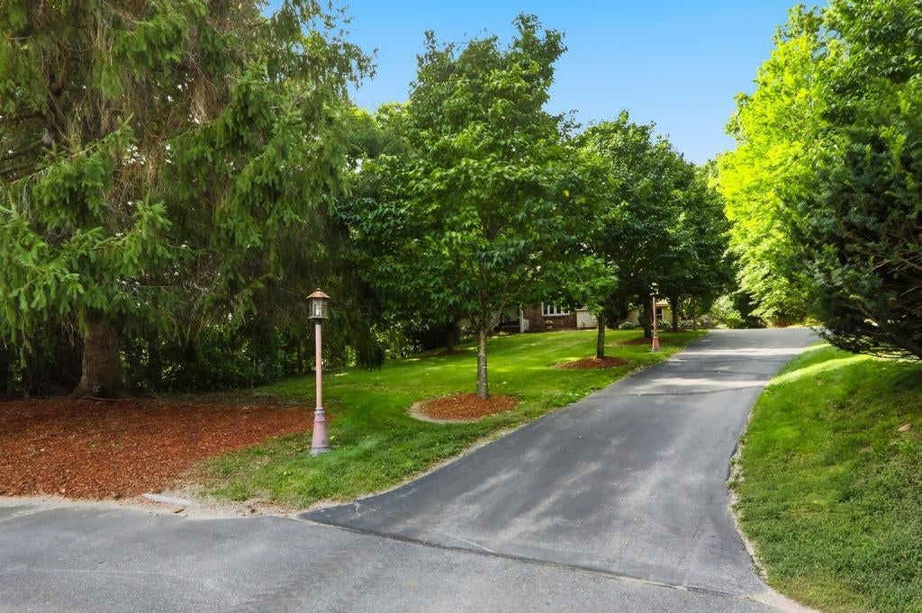 35 Hyacinth Drive