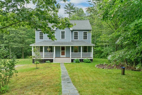 Photo of 19 Linwood Drive, Alton, NH 03809 (MLS # 5103299)
