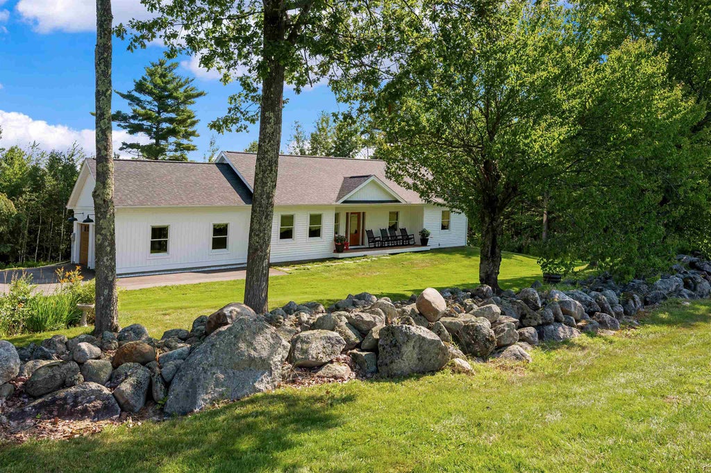 Photo of 1 Messer Road, Wilmot, NH 03287 (MLS # 5105077)
