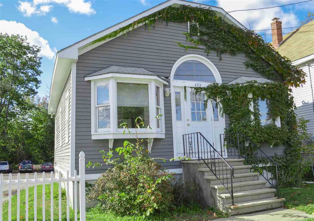 Photo of 425 Winchester Street, Keene, NH 03431 (MLS # 5099756)