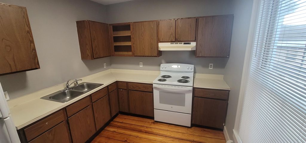 Photo of 10 Depot Street #7, Hinsdale, NH 03451 (MLS # 5094485)