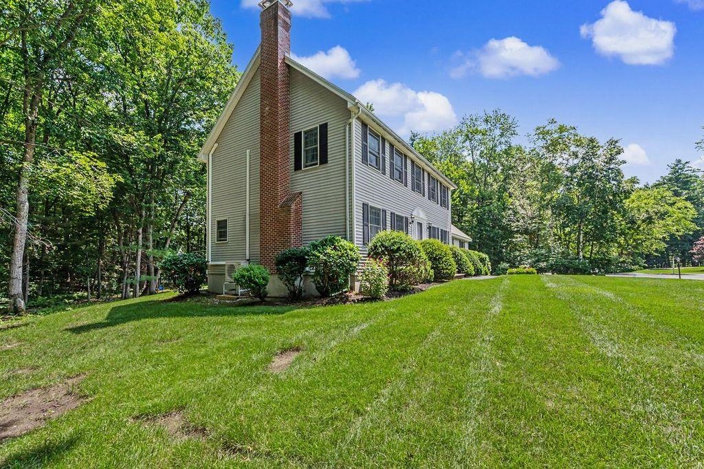 33 Colleen Drive