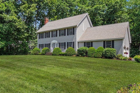 Photo of 33 Colleen Drive, Salem, NH 03079 (MLS # 5099906)