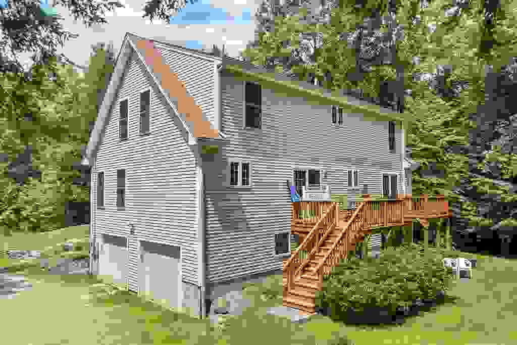 Photo of 88 Linwood Drive, Alton, NH 03809 (MLS # 5103093)
