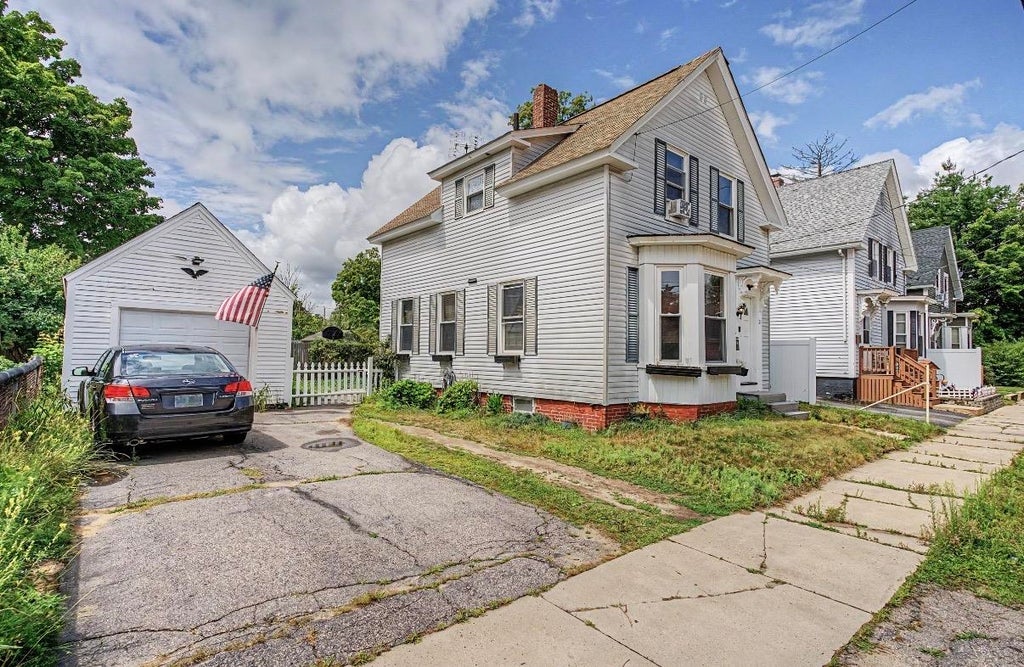 Photo of 21 Silver Street, Rochester, NH 03867 (MLS # 5103336)