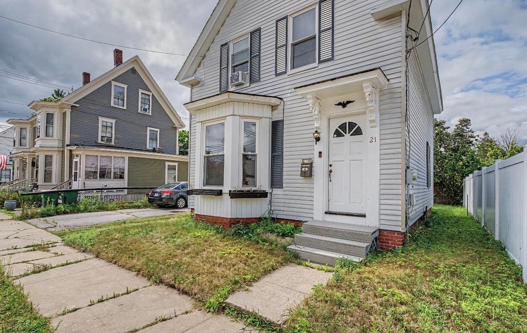 Photo of 21 Silver Street, Rochester, NH 03867 (MLS # 5103336)